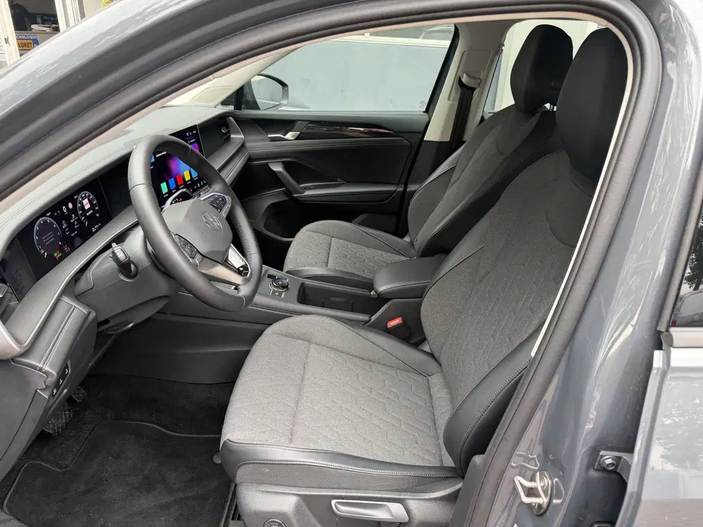 Volkswagen Tayron 1.5 eTSI R-Line Edition 7p Km 20.000 Nap 1 uit 2025, foto 5