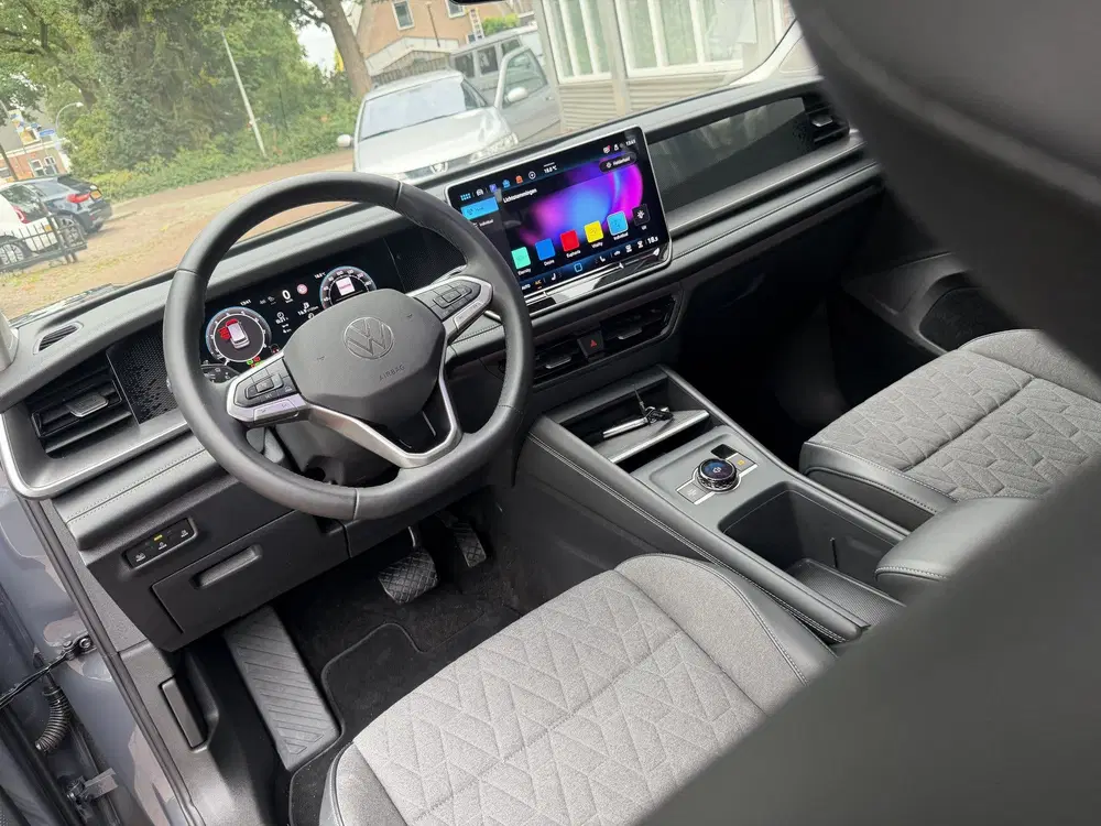 Volkswagen Tayron 1.5 eTSI R-Line Edition 7p Km 20.000 Nap 1 uit 2025, foto 7