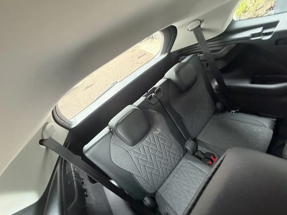 Volkswagen Tayron 1.5 eTSI R-Line Edition 7p Km 20.000 Nap 1 uit 2025, foto 9