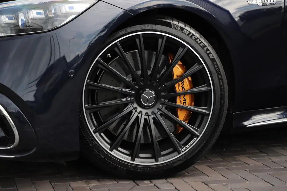 Mercedes-Benz S-Klasse AMG 63 S E Performance Lang uit 2023, foto 8
