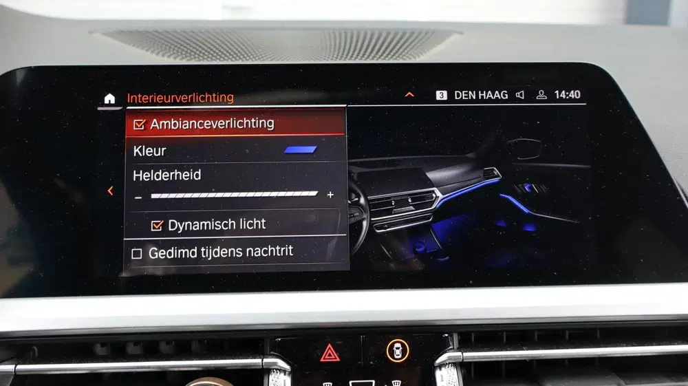 BMW 3-serie 330i uit 2019, foto 15