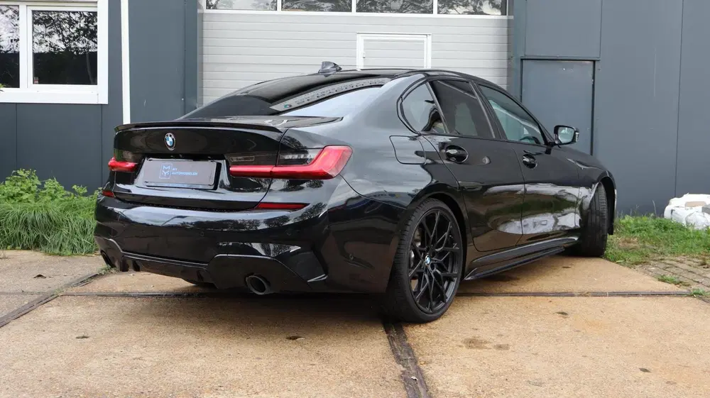BMW 3-serie 330i uit 2019, foto 7