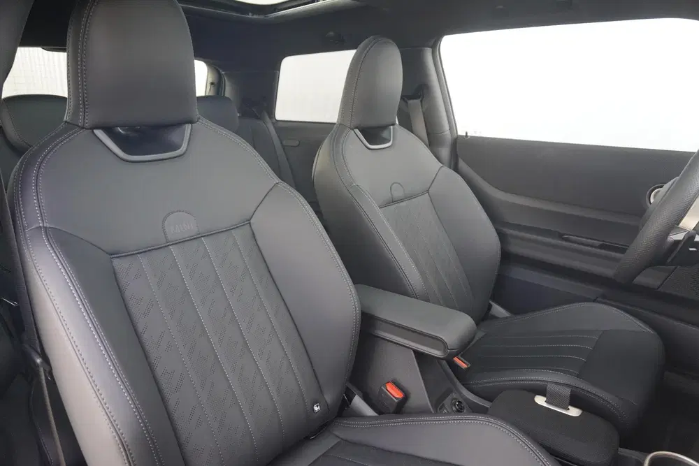 Mini John Cooper Works Cooper C John Cooper Works Uitvoering uit 2026, foto 7