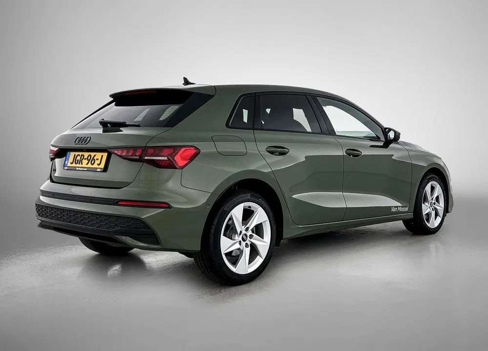 Audi A3 40 TFSI e Advanced edition 204 PK uit 2025, foto 4