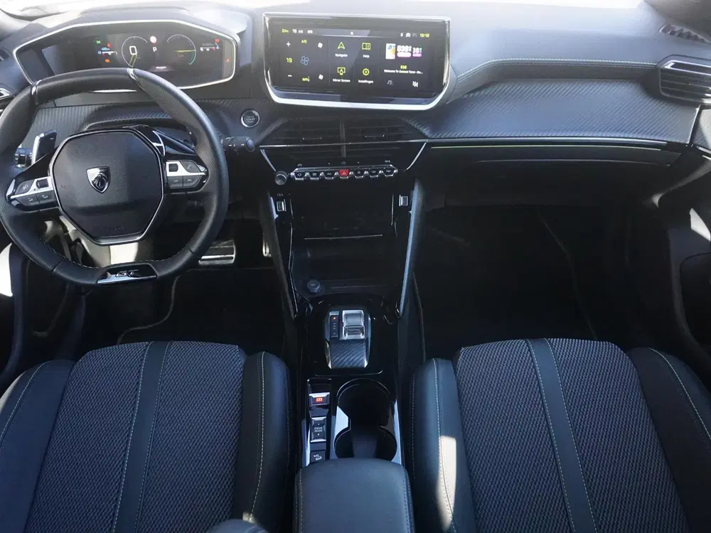 Peugeot 2008 1.2 Hybrid 145 GT 360 Camera uit 2025, foto 13