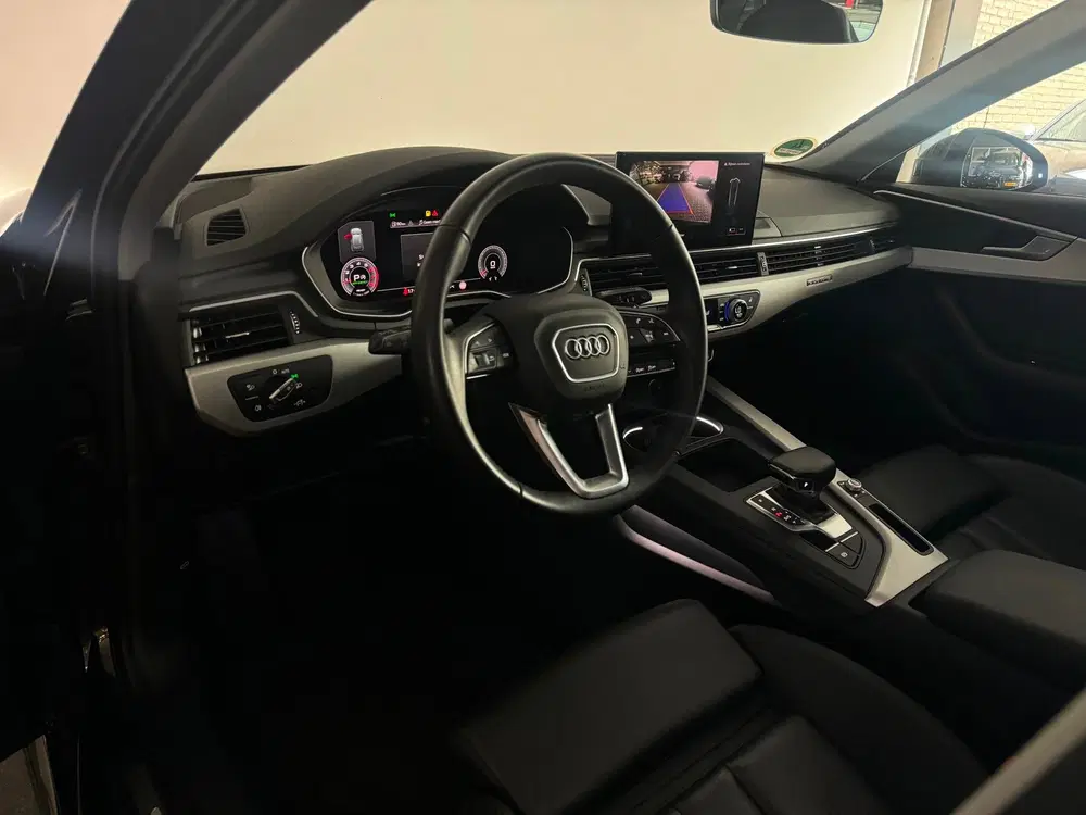 Audi A4 40 TFSI quattro S edition Pano uit 2024, foto 9