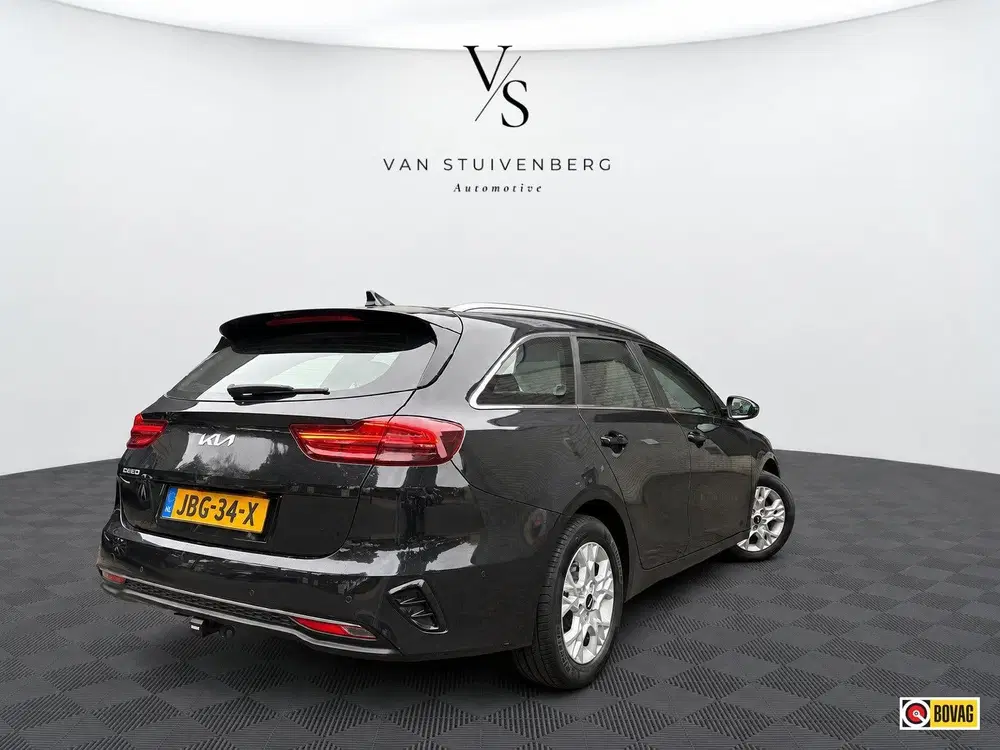 Kia Ceed 1.5 T-GDi DynamicLine STUURVW TREKHAAK uit 2022, foto 12