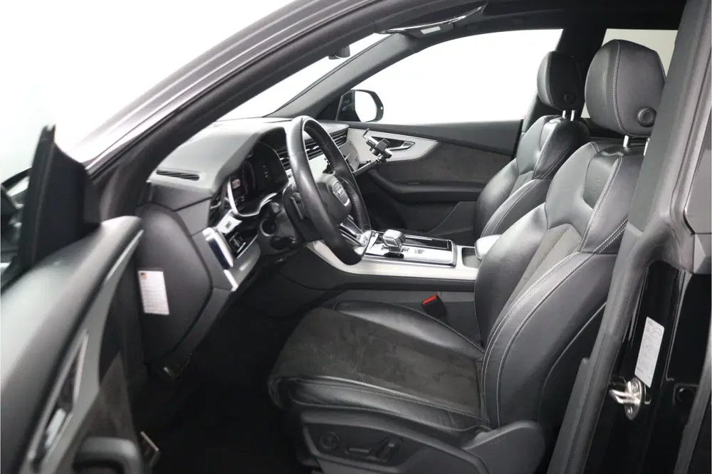 Audi SQ8 4.0 TDI Quattro uit 2019, foto 8