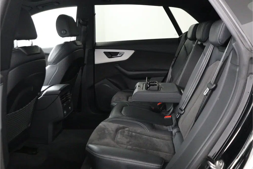 Audi SQ8 4.0 TDI Quattro uit 2019, foto 9
