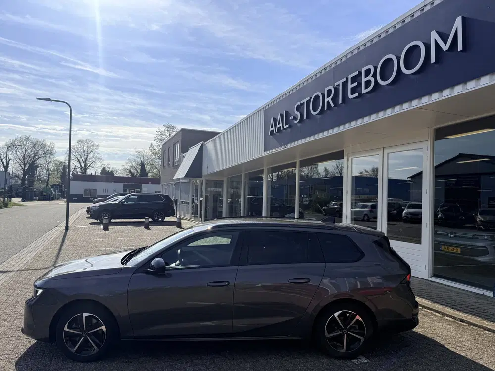 Opel Astra 1.2 Turbo Hybrid Business Edition uit 2025, foto 14