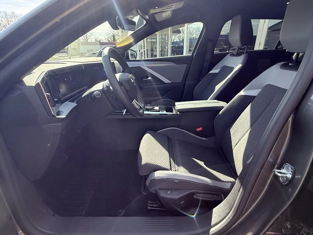Opel Astra 1.2 Turbo Hybrid Business Edition uit 2025, foto 4