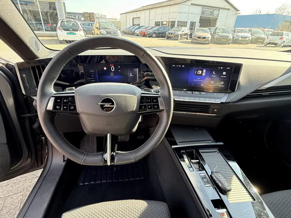 Opel Astra 1.2 Turbo Hybrid Business Edition uit 2025, foto 5