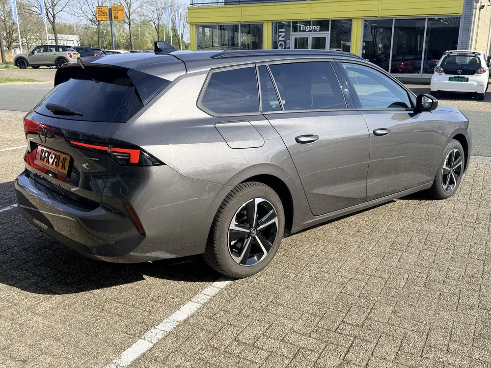 Opel Astra 1.2 Turbo Hybrid Business Edition uit 2025, foto 9