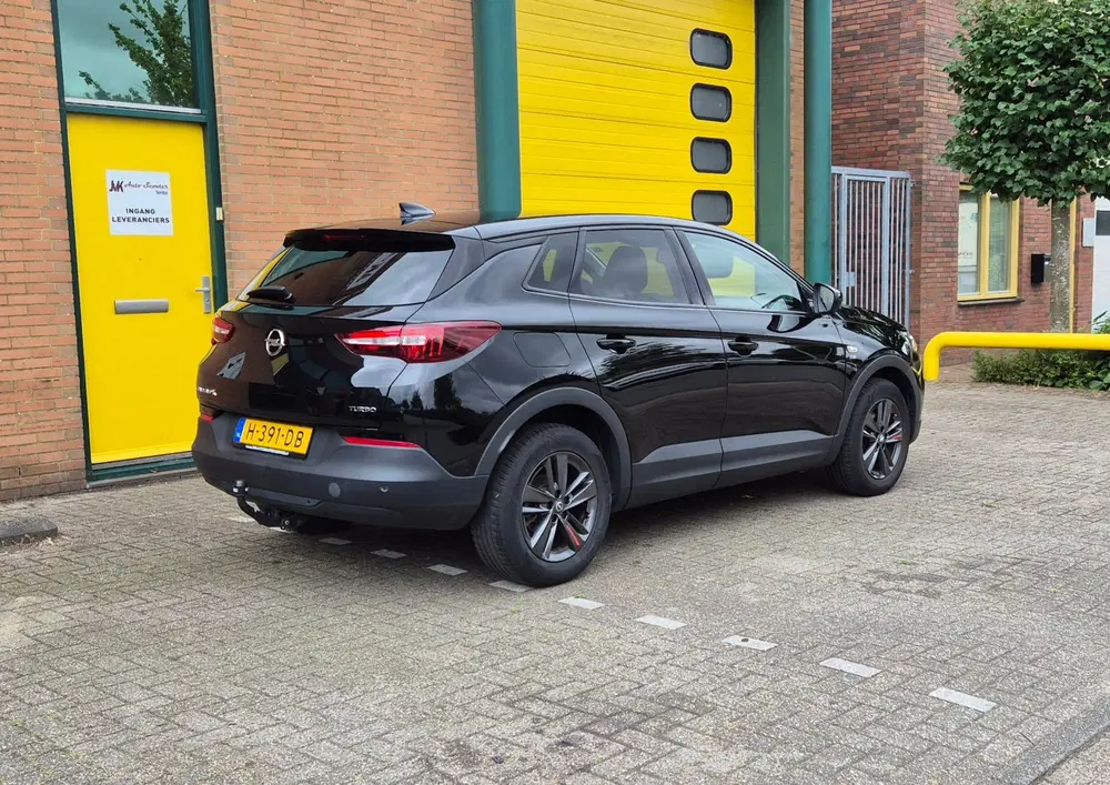 Opel Grandland 1.2 Turbo 120 Jaar Edition uit 2020, foto 5