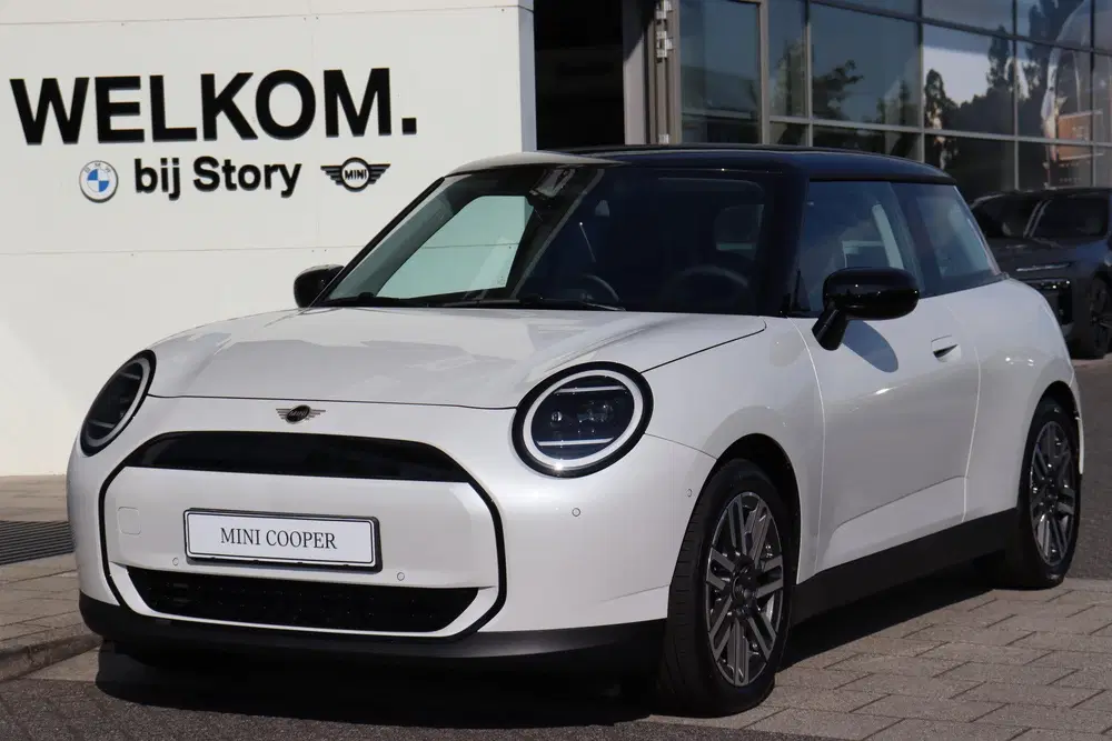 Mini Hatchback Cooper E uit 2026, foto 5