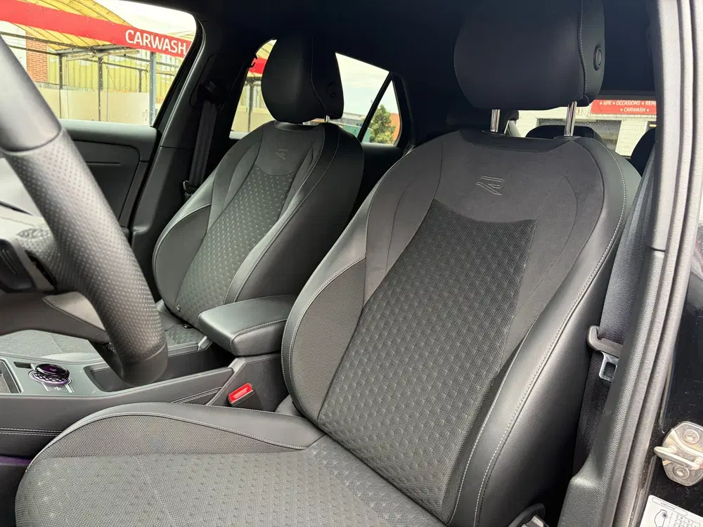 Volkswagen T-Roc 1.5 eTsi R-Line First Edition 150PK uit 2026, foto 13