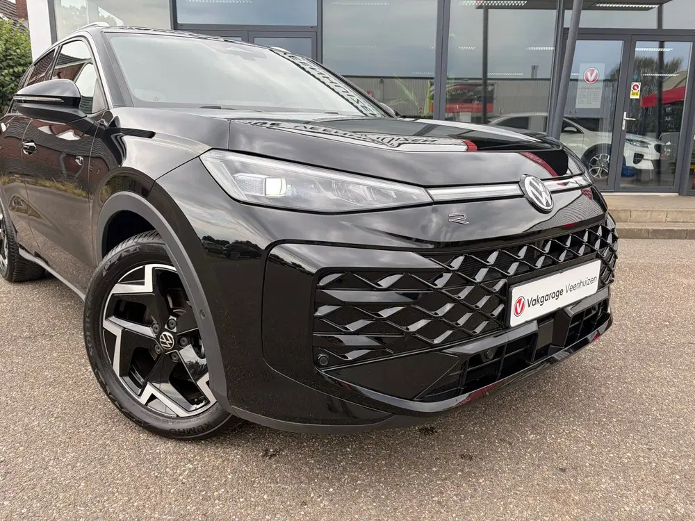 Volkswagen T-Roc 1.5 eTsi R-Line First Edition 150PK uit 2026, foto 2