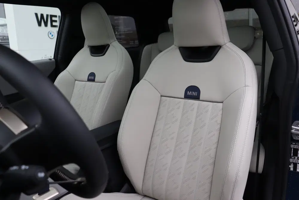 Mini Hatchback Cooper C Automaat uit 2026, foto 11