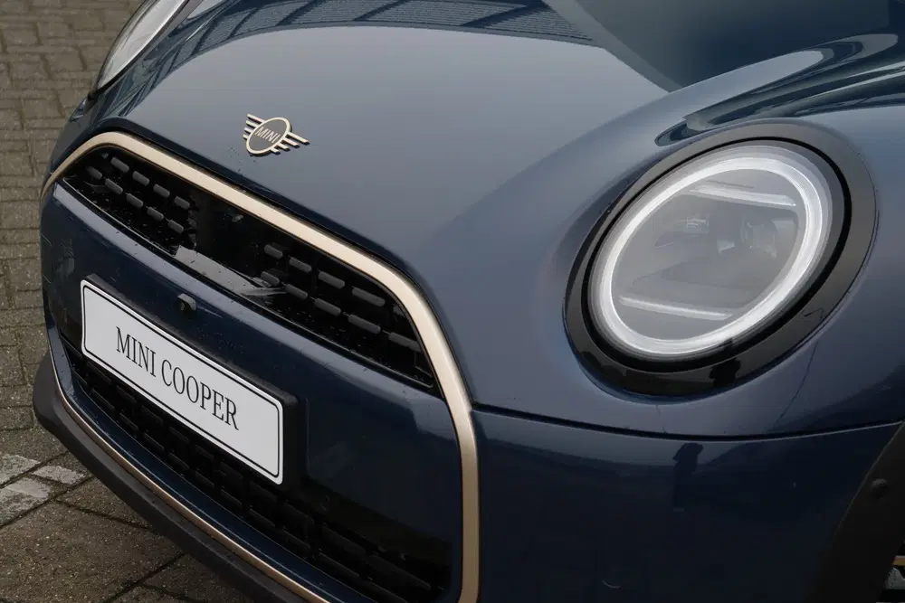 Mini Hatchback Cooper C Automaat uit 2026, foto 2