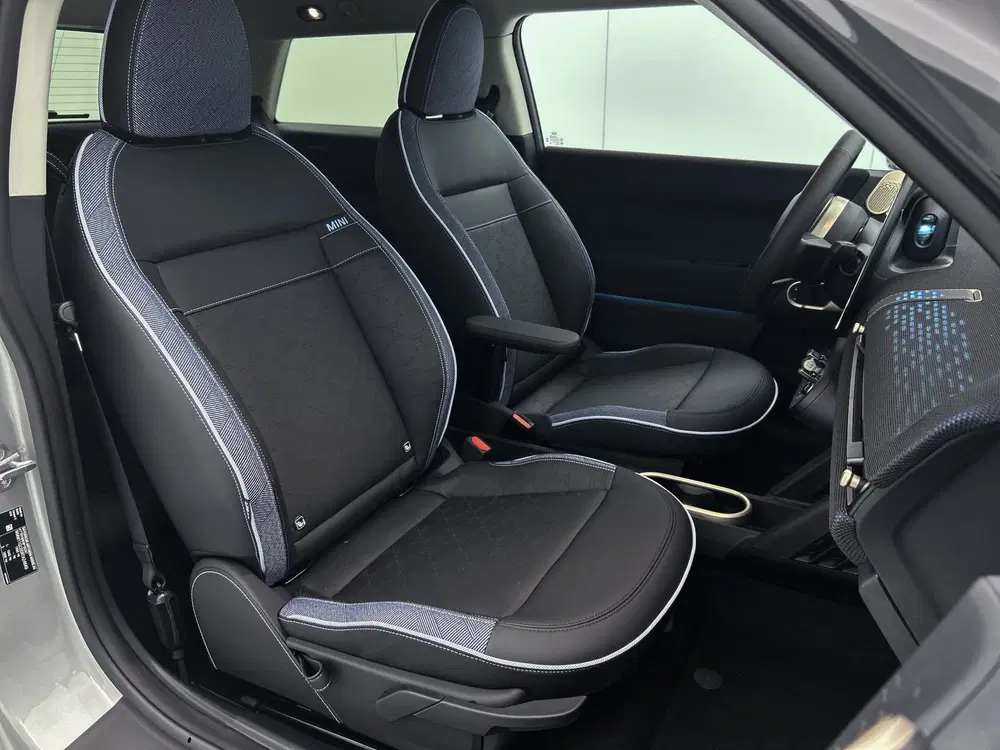 Mini Hatchback Cooper E uit 2026, foto 15