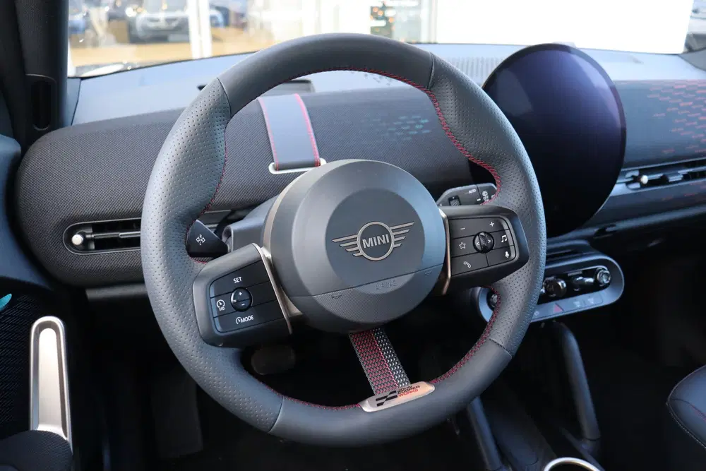 Mini Aceman SE uit 2026, foto 14