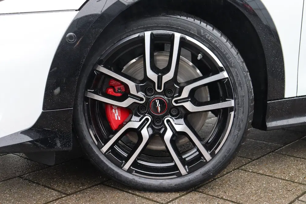 Mini Hatchback John Cooper Works Automaat uit 2026, foto 3