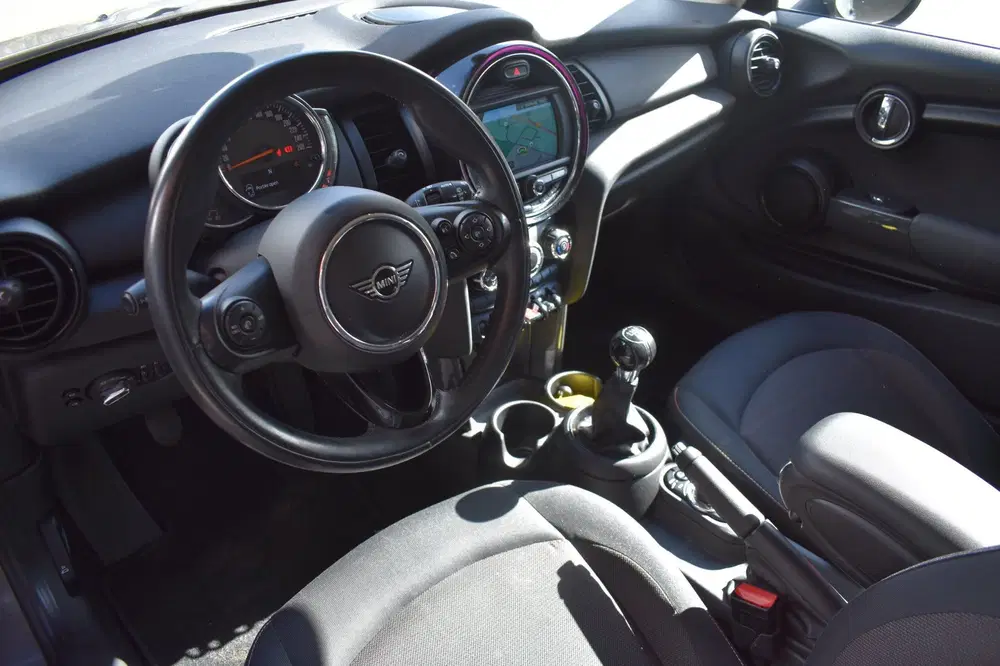 Mini One 1.5 One First Salt '19 Navi Airco Cruise A uit 2019, foto 2