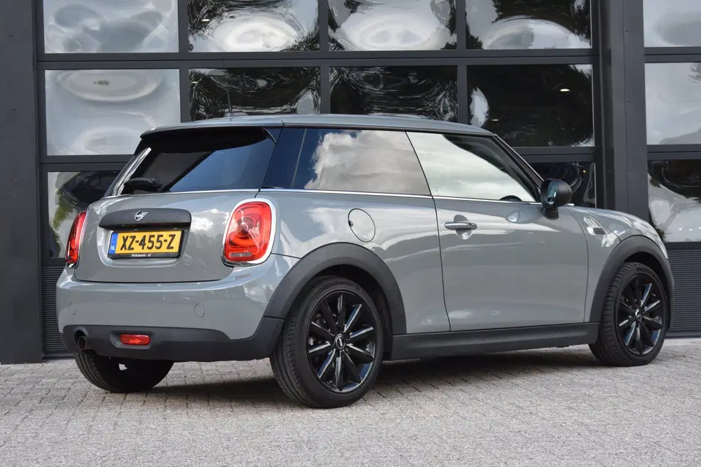 Mini One 1.5 One First Salt '19 Navi Airco Cruise A uit 2019, foto 3