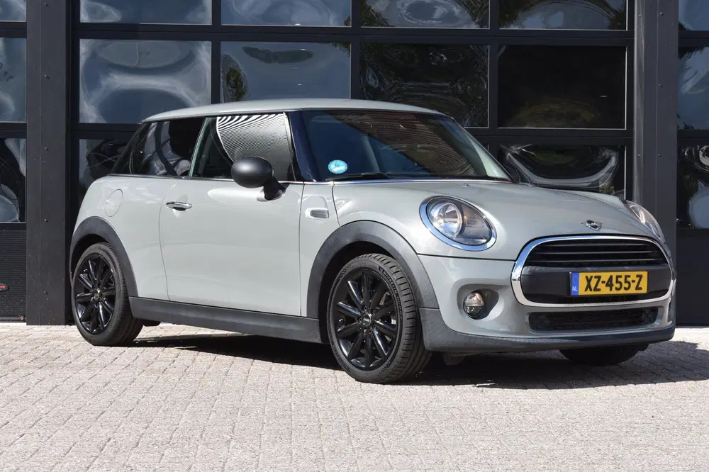 Mini One 1.5 One First Salt '19 Navi Airco Cruise A uit 2019, foto 8