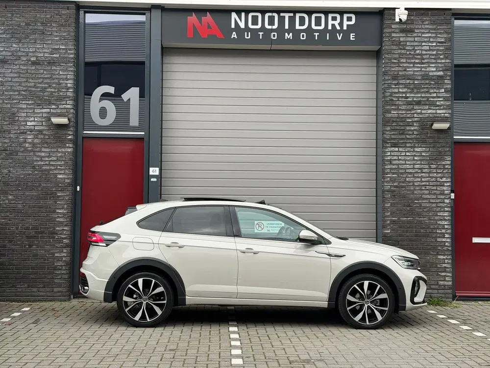 Volkswagen Taigo 1.5 TSI 3xR-Line Pano uit 2022, foto 6