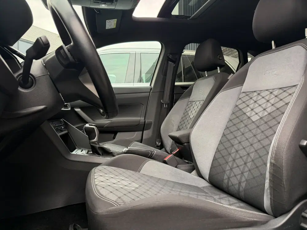 Volkswagen Taigo 1.5 TSI 3xR-Line Pano uit 2022, foto 7