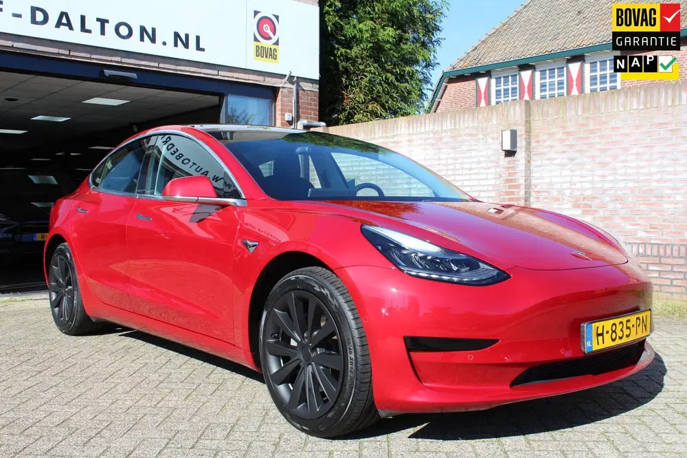 Tesla Model 3 RWD Plus 60 kWh AUTOPILOT uit 2020