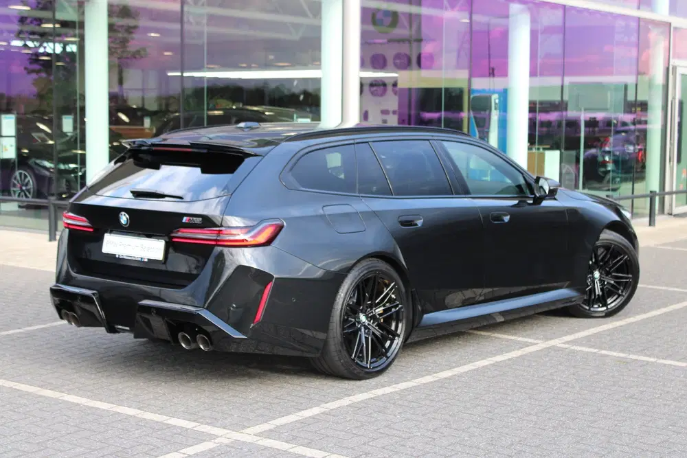 BMW M5 Automaat uit 2025, foto 3