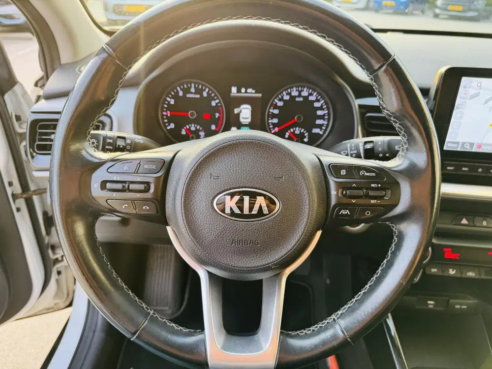 Kia Stonic 1.0 T-GDi MHEV DynamicPlusLine Trekhaak uit 2020, foto 15