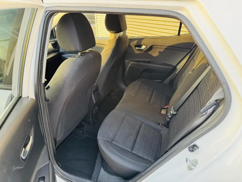 Kia Stonic 1.0 T-GDi MHEV DynamicPlusLine Trekhaak uit 2020, foto 6