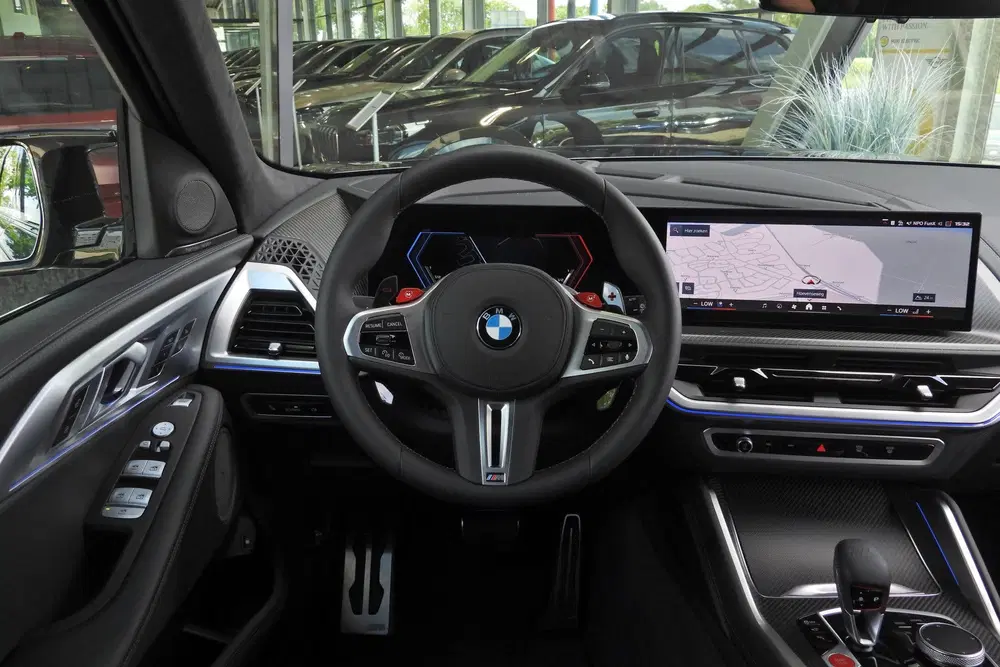 BMW XM PHEV 50e Automaat uit 2026, foto 2