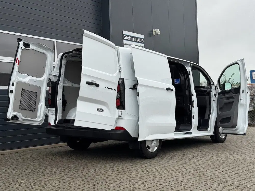 Ford Transit Custom 300 2.0 TDCI L1H1 Trend 136pk uit 2024, foto 2