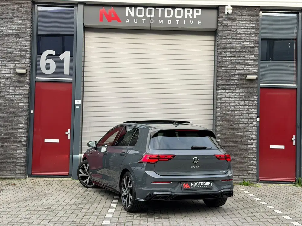 Volkswagen Golf 1.5 TSI 3xR-Line Pano uit 2023, foto 4