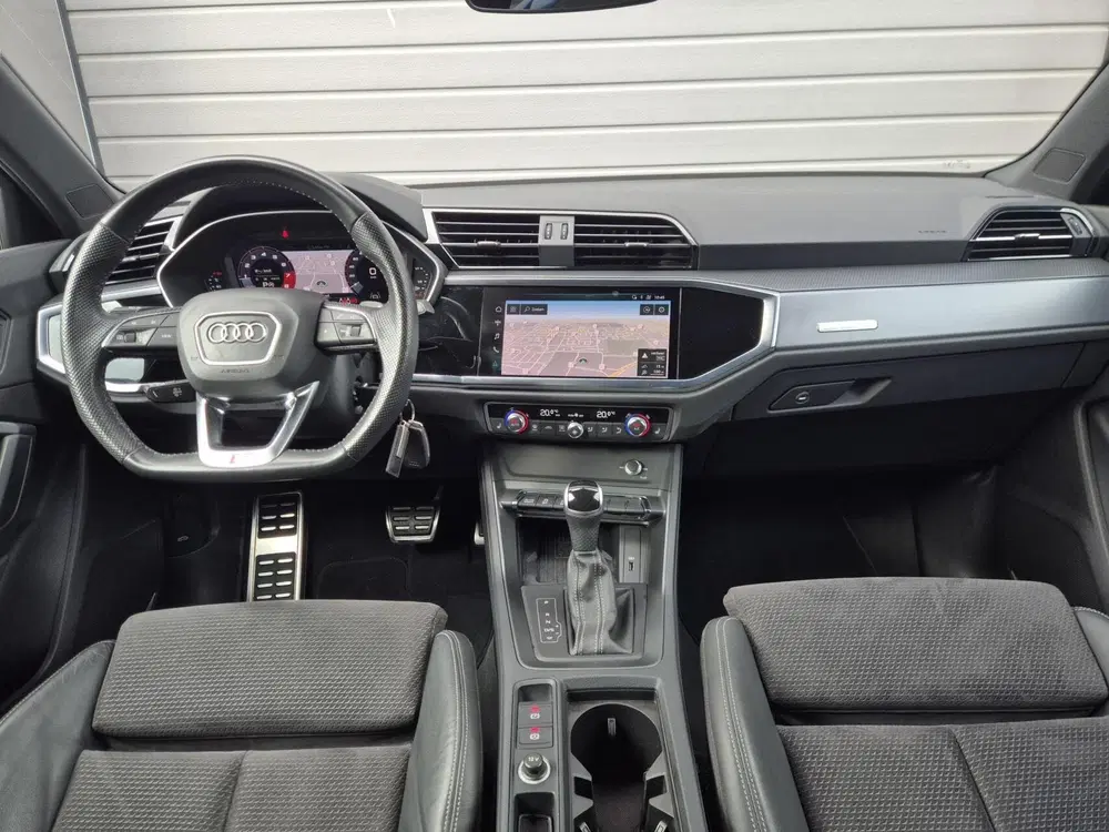 Audi Q3 45 TFSI quattro 230pk SLine Matrix uit 2019, foto 14