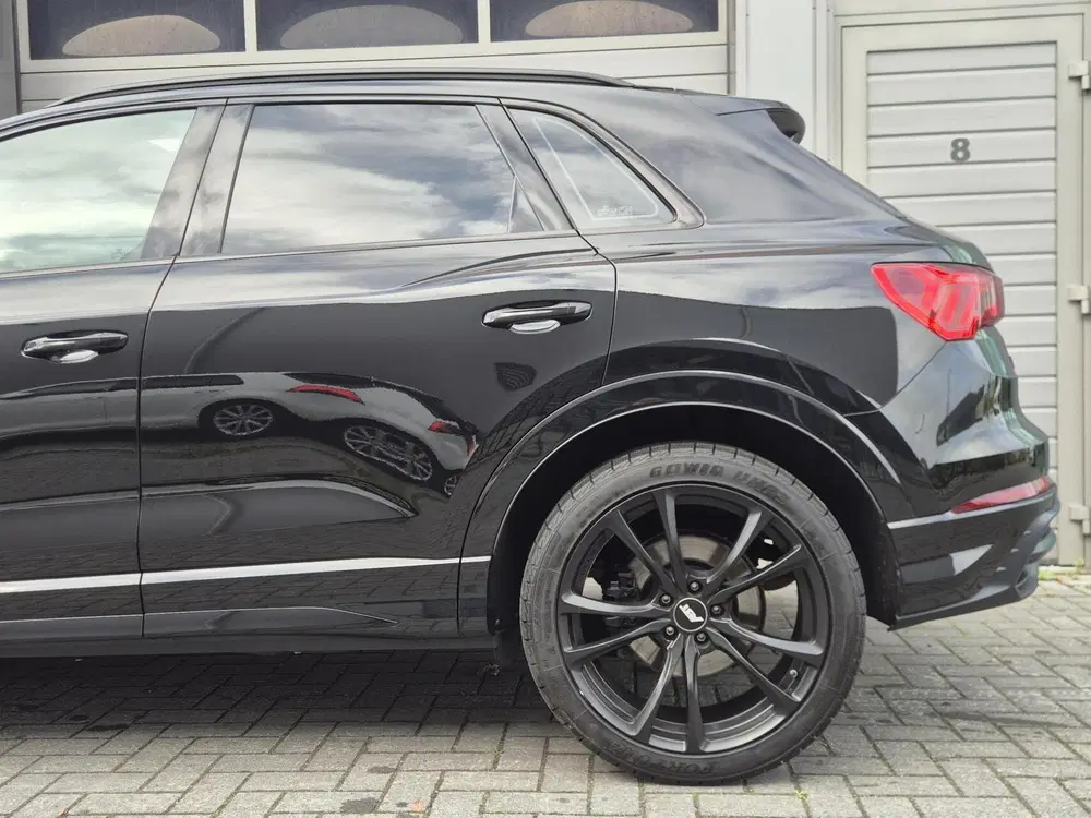 Audi Q3 45 TFSI quattro 230pk SLine Matrix uit 2019, foto 9