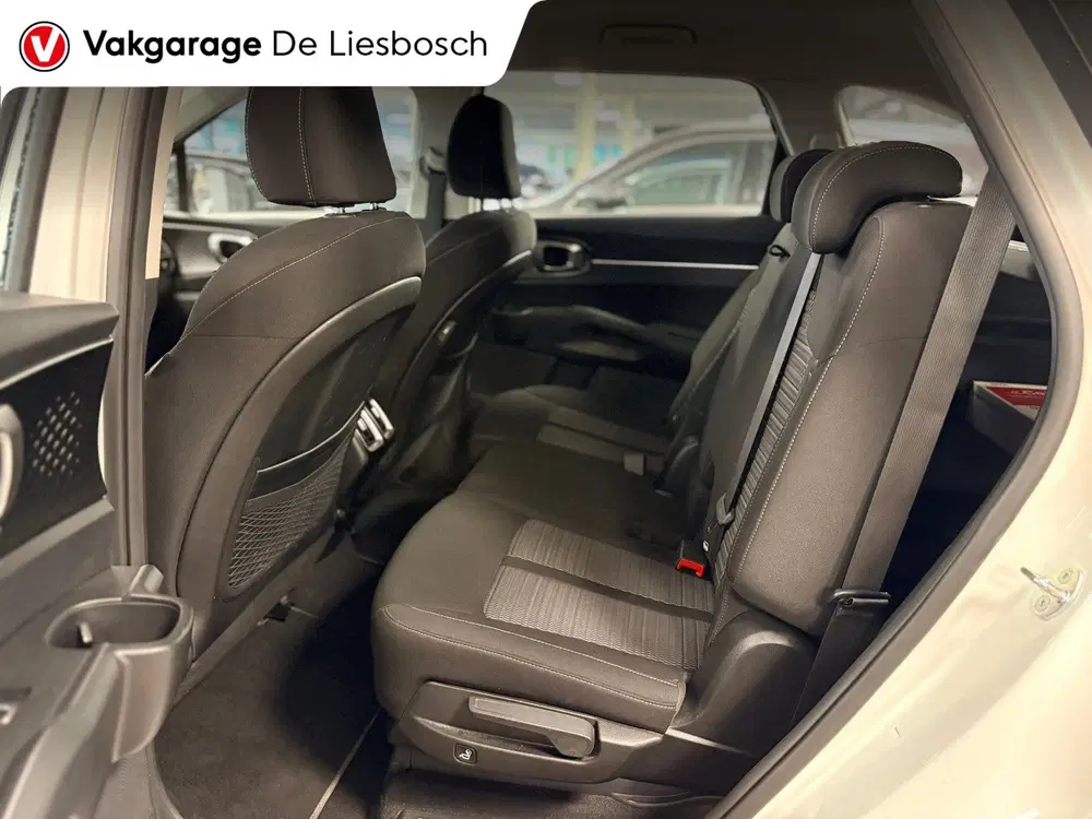 Kia Sorento 1.6 T-GDI Plug-in Hybrid 4WD DynamicLine 7 uit 2022, foto 15