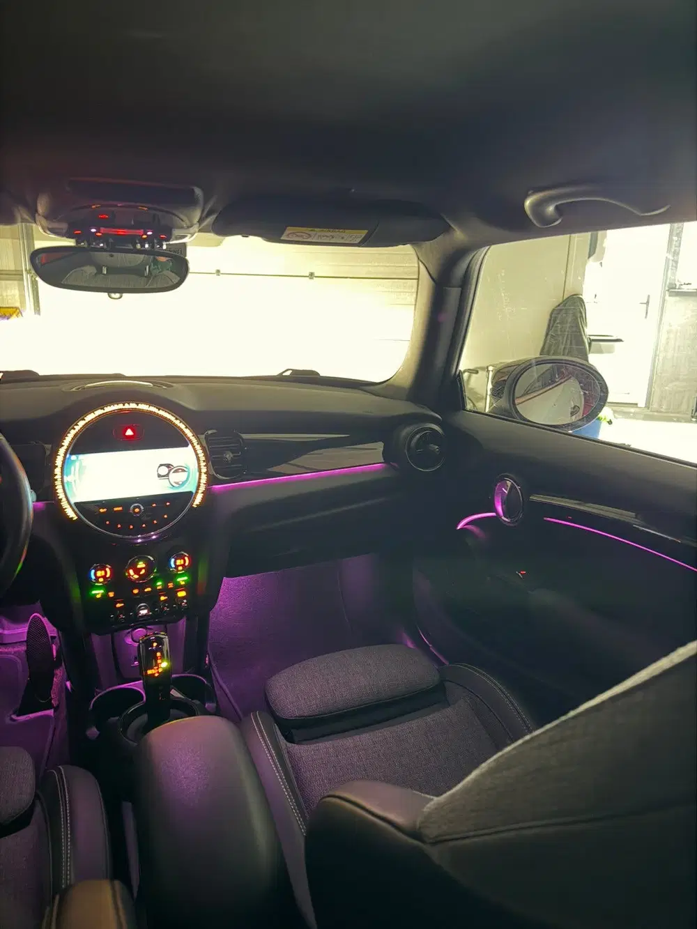 Mini Cooper Cooper Business uit 2022, foto 12