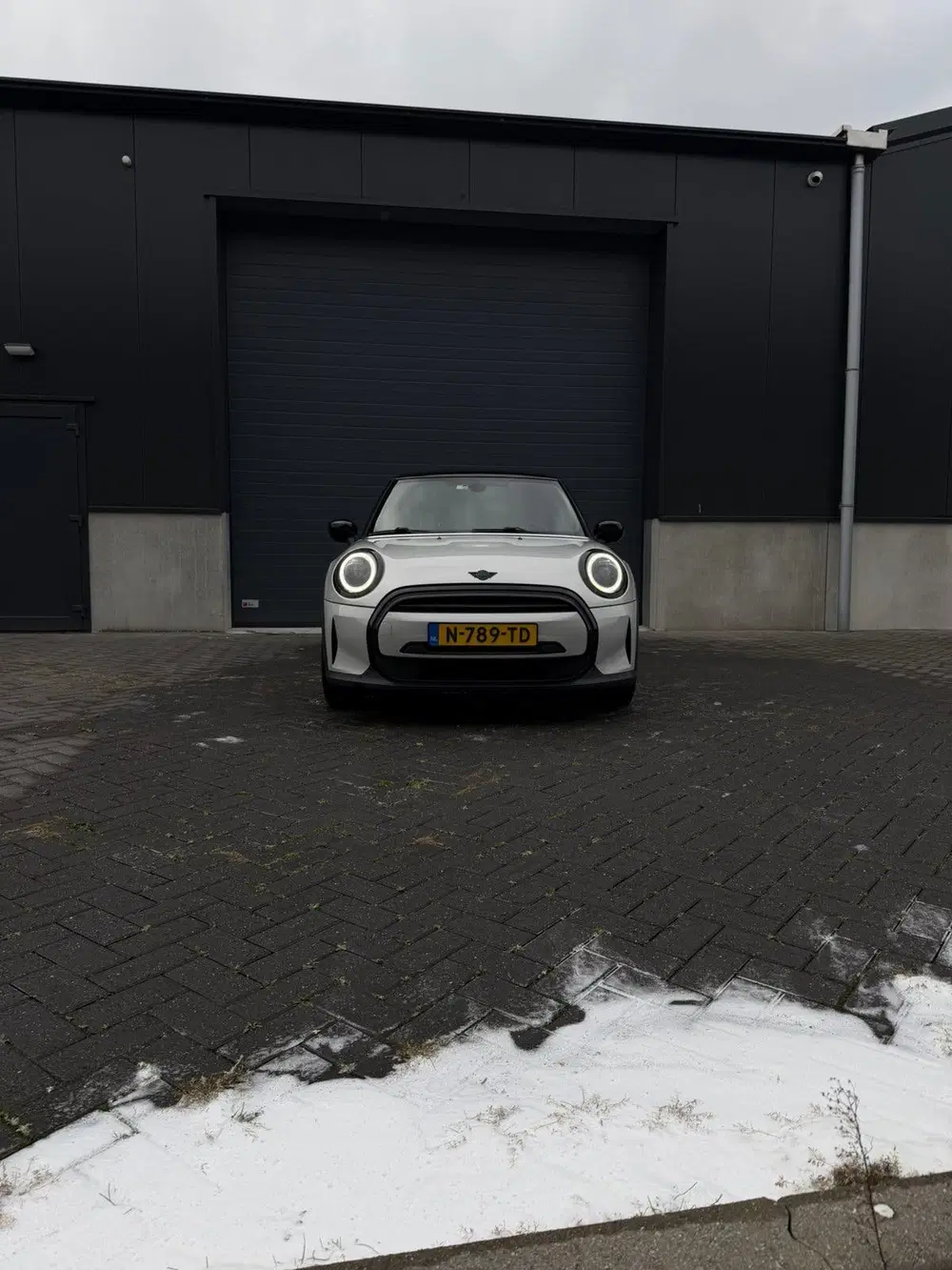 Mini Cooper Cooper Business uit 2022, foto 2