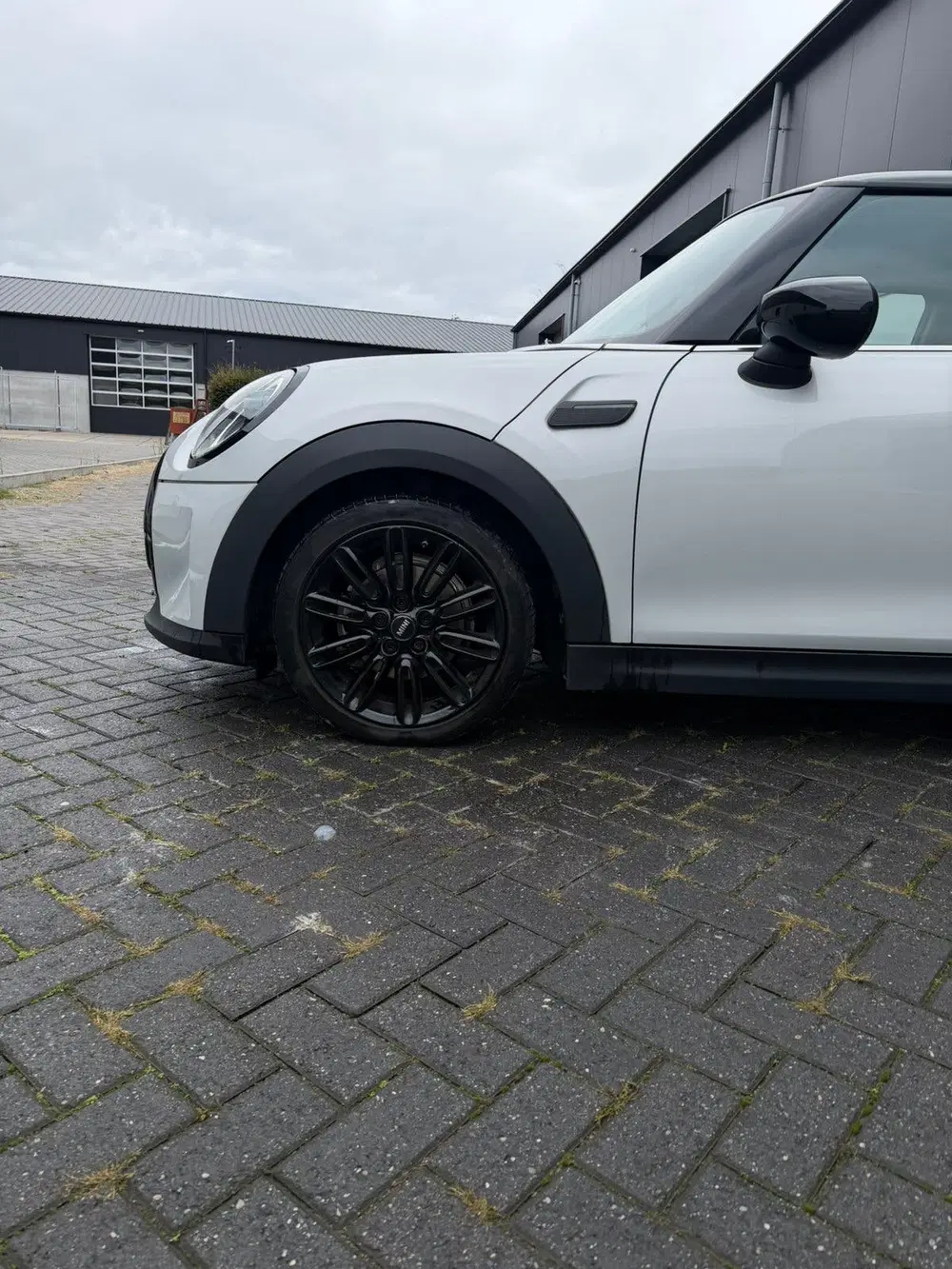 Mini Cooper Cooper Business uit 2022, foto 4