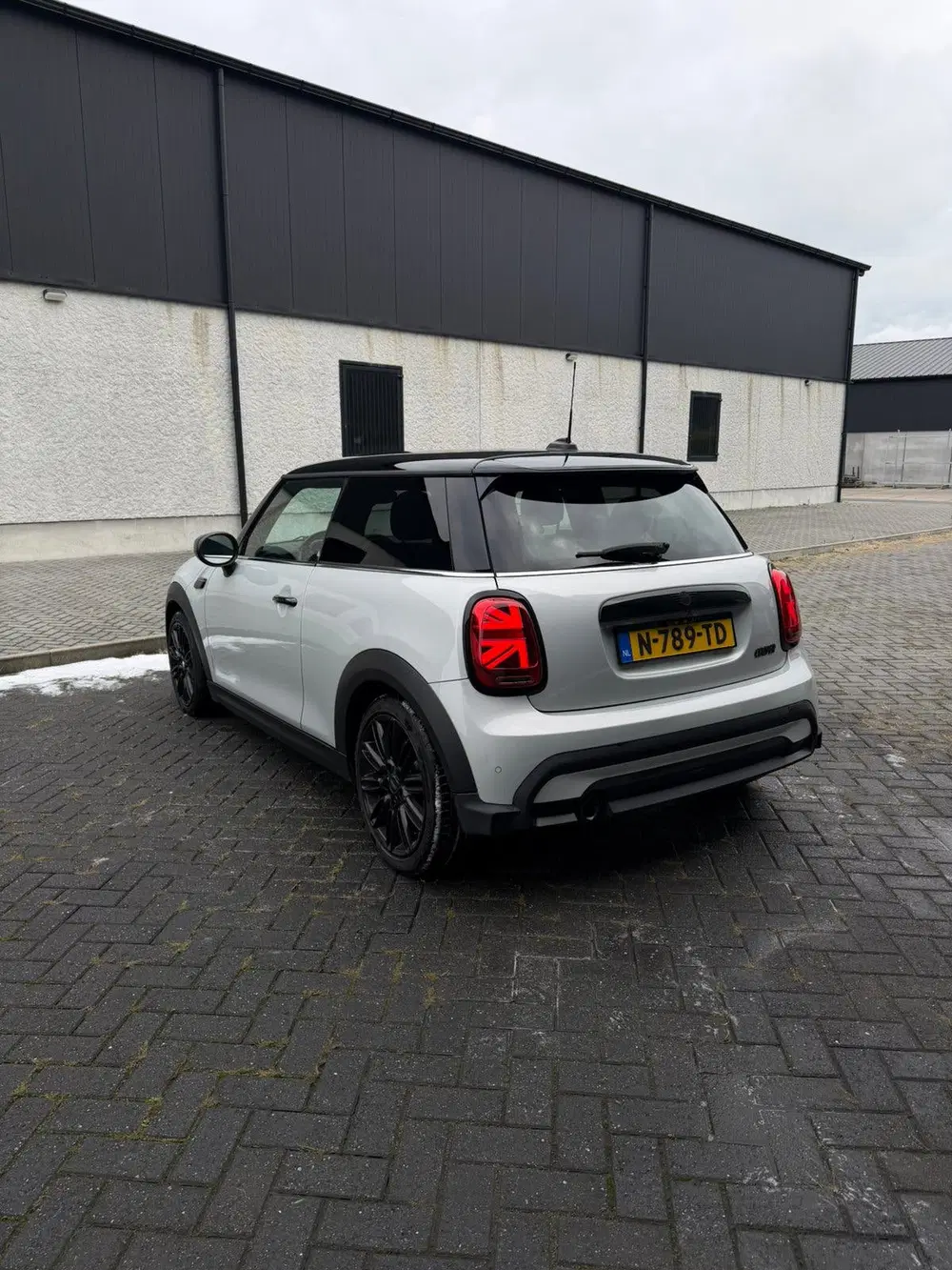 Mini Cooper Cooper Business uit 2022, foto 6