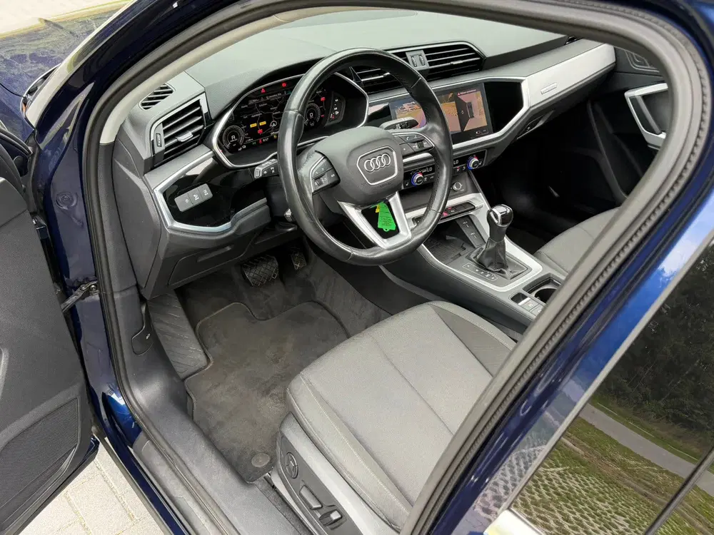 Audi Q3 45 TFSI e Sportback PANO uit 2022, foto 12