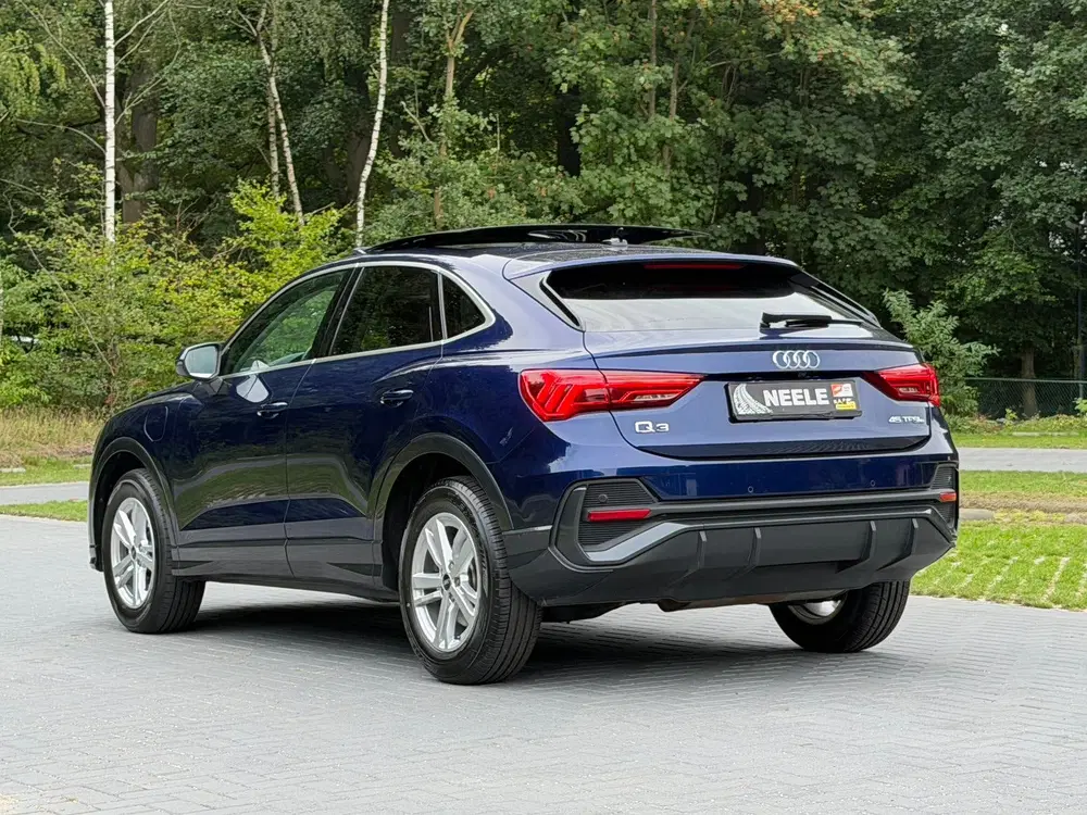 Audi Q3 45 TFSI e Sportback PANO uit 2022, foto 5