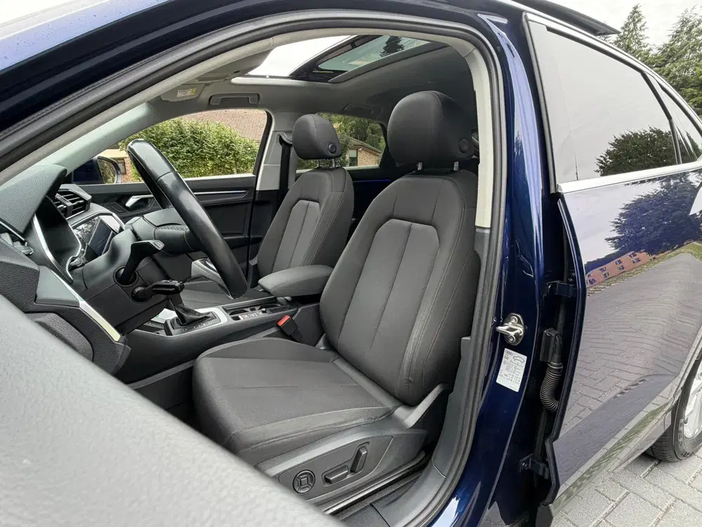 Audi Q3 45 TFSI e Sportback PANO uit 2022, foto 8