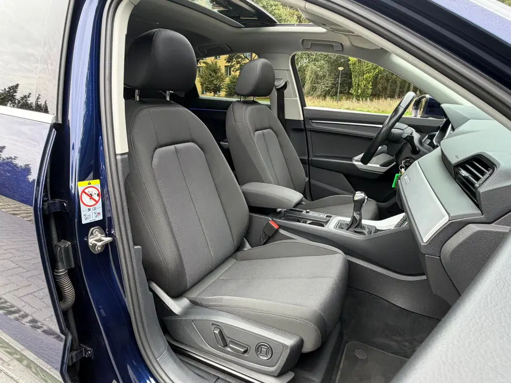 Audi Q3 45 TFSI e Sportback PANO uit 2022, foto 9