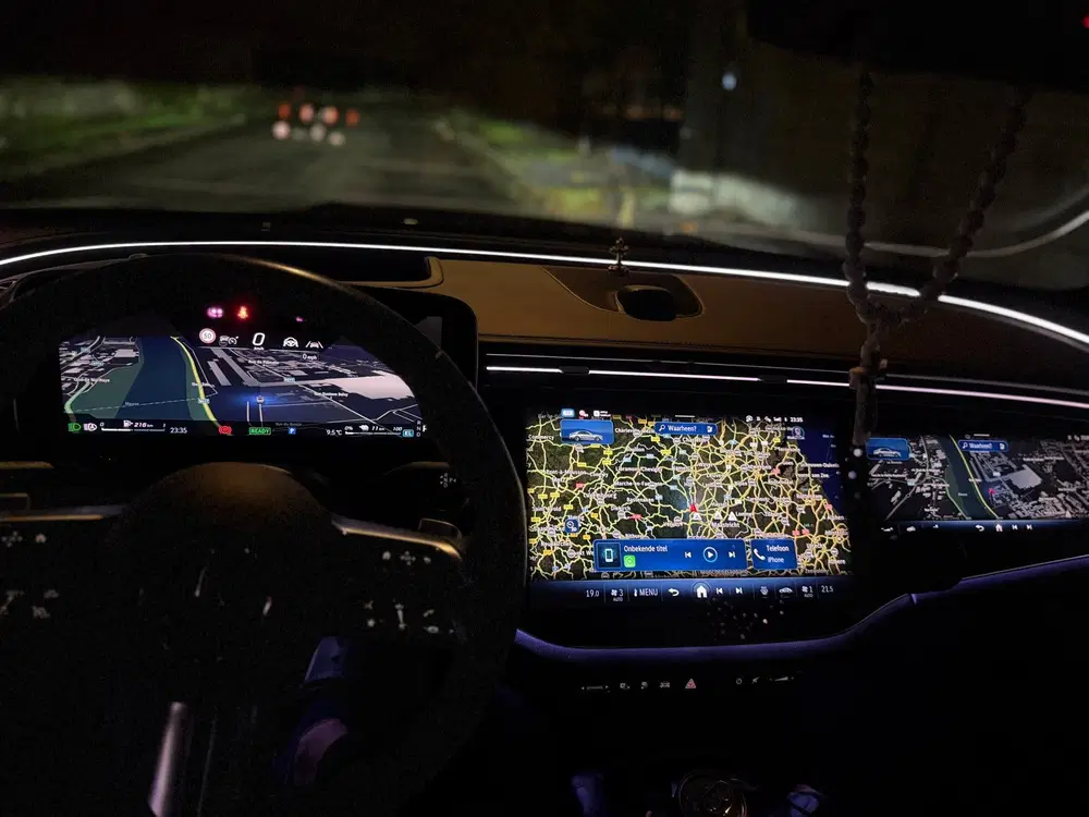 Mercedes-Benz E-Klasse E 300e Amg uitvoering uit 2023, foto 13